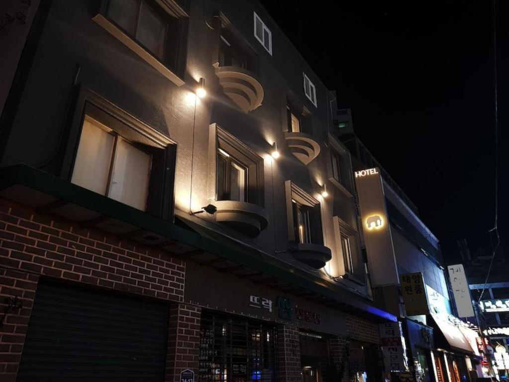 Hotel Elephant Busan Eksteriør billede