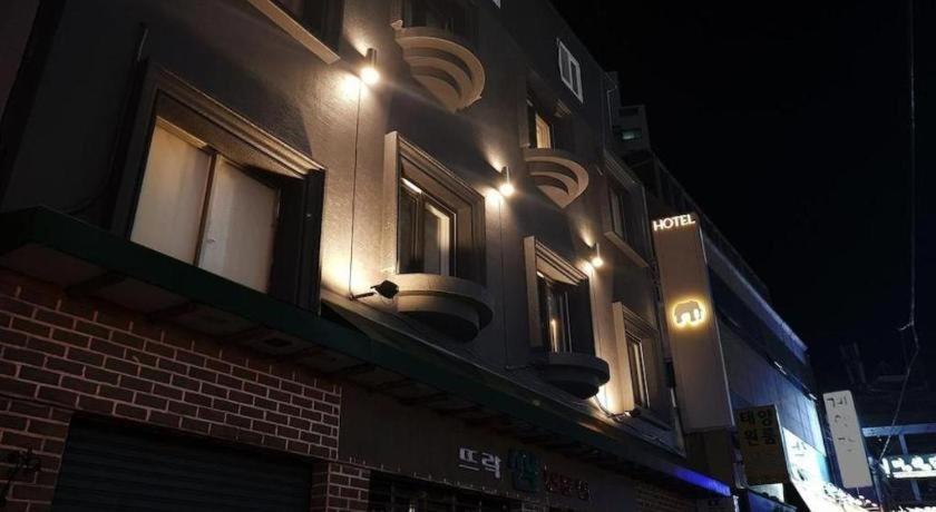 Hotel Elephant Busan Eksteriør billede